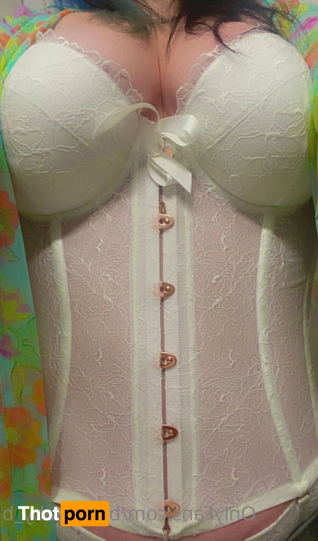 Bella Brooks 9161006