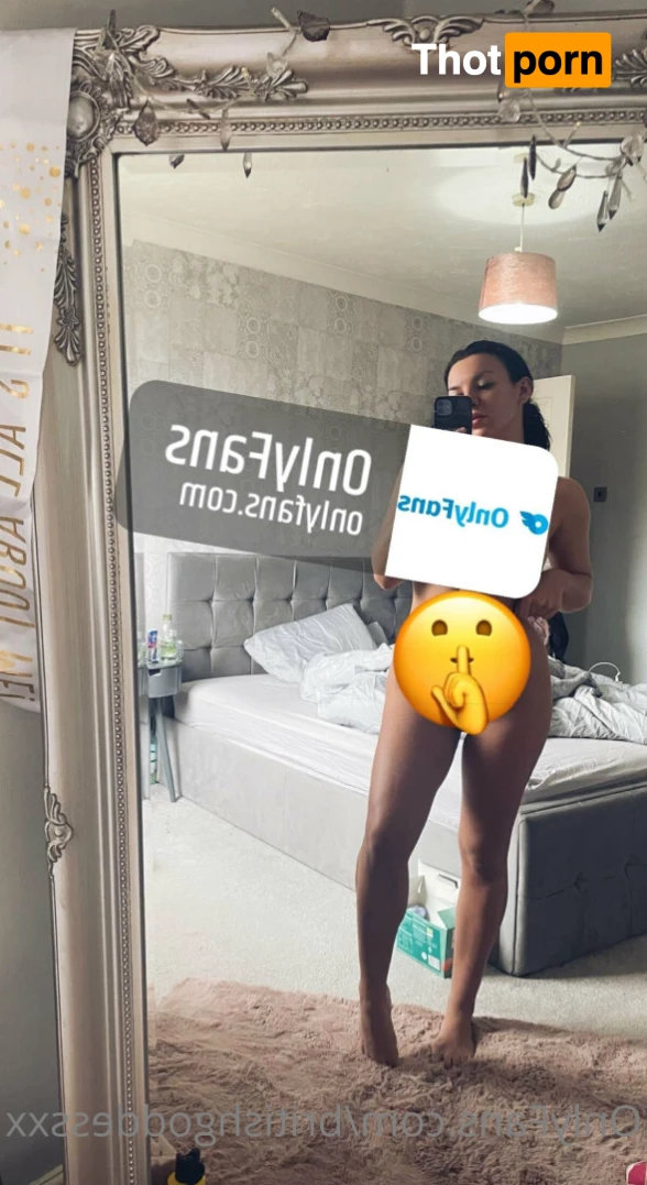 Goddess Nicole 12407118