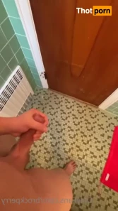 10474377