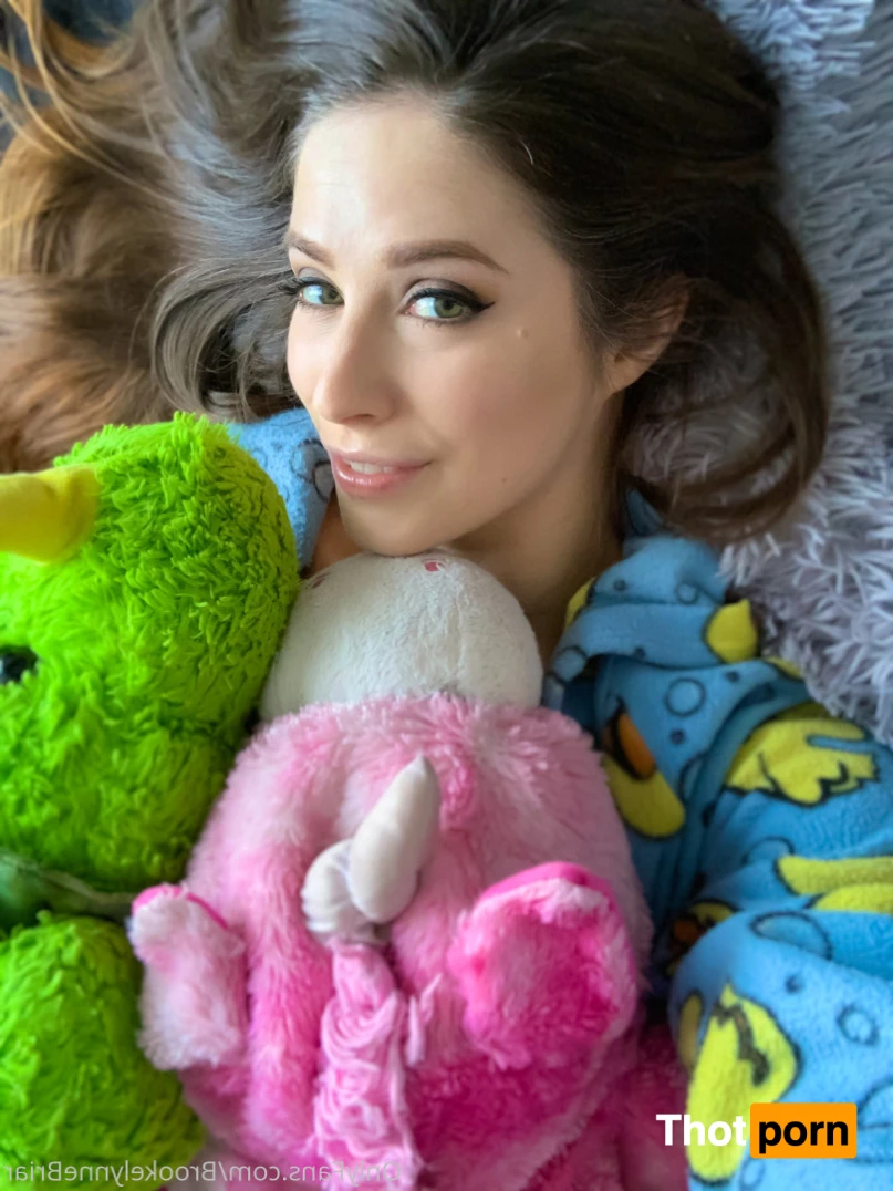 BrookelynneBriar 12395216