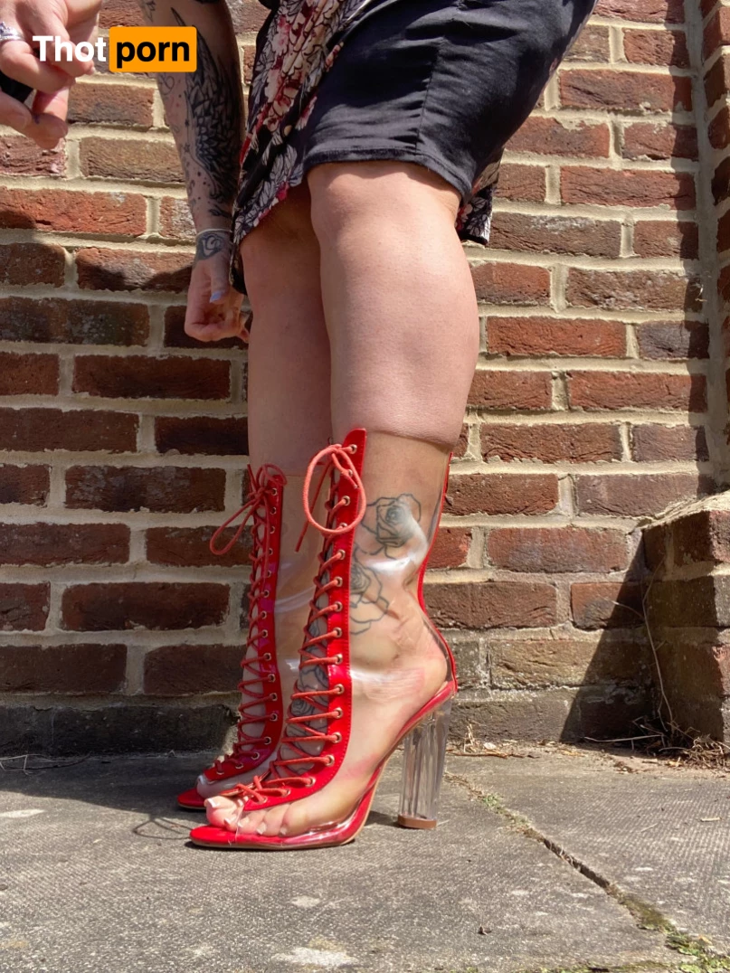 Bunnythefootmodel 9132526