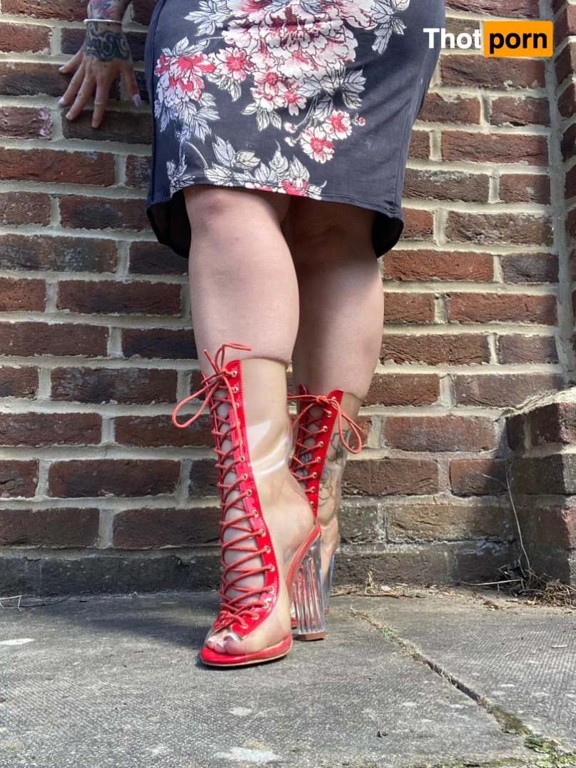 Bunnythefootmodel 9132542