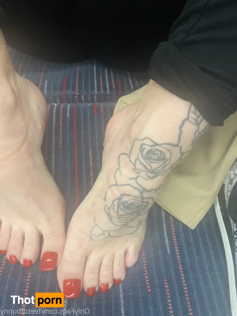 Bunnythefootmodel 9132669