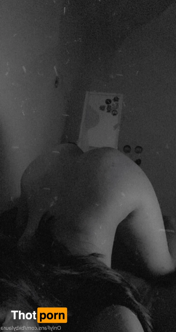 laura 🌸💗 13244677