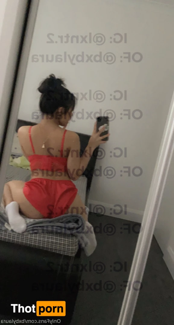 laura 🌸💗 13244737