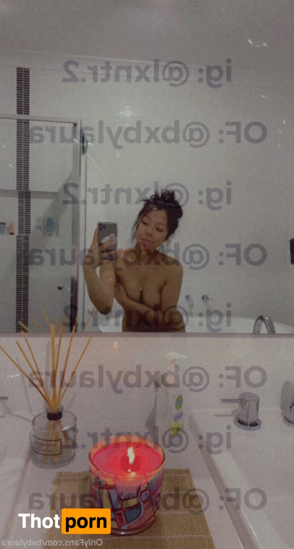 laura 🌸💗 13245583