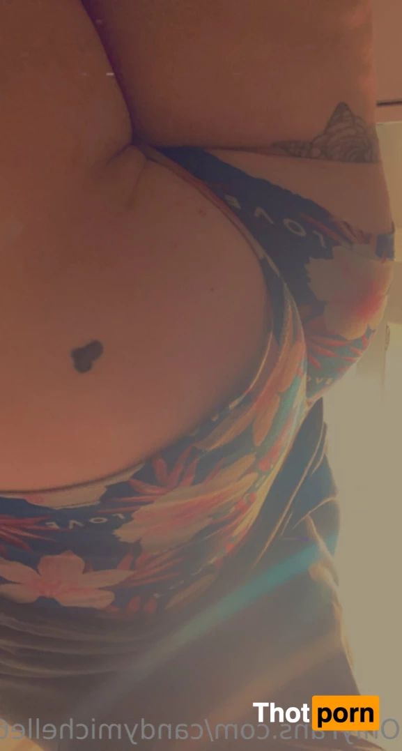 Sarah Michelle 8726783