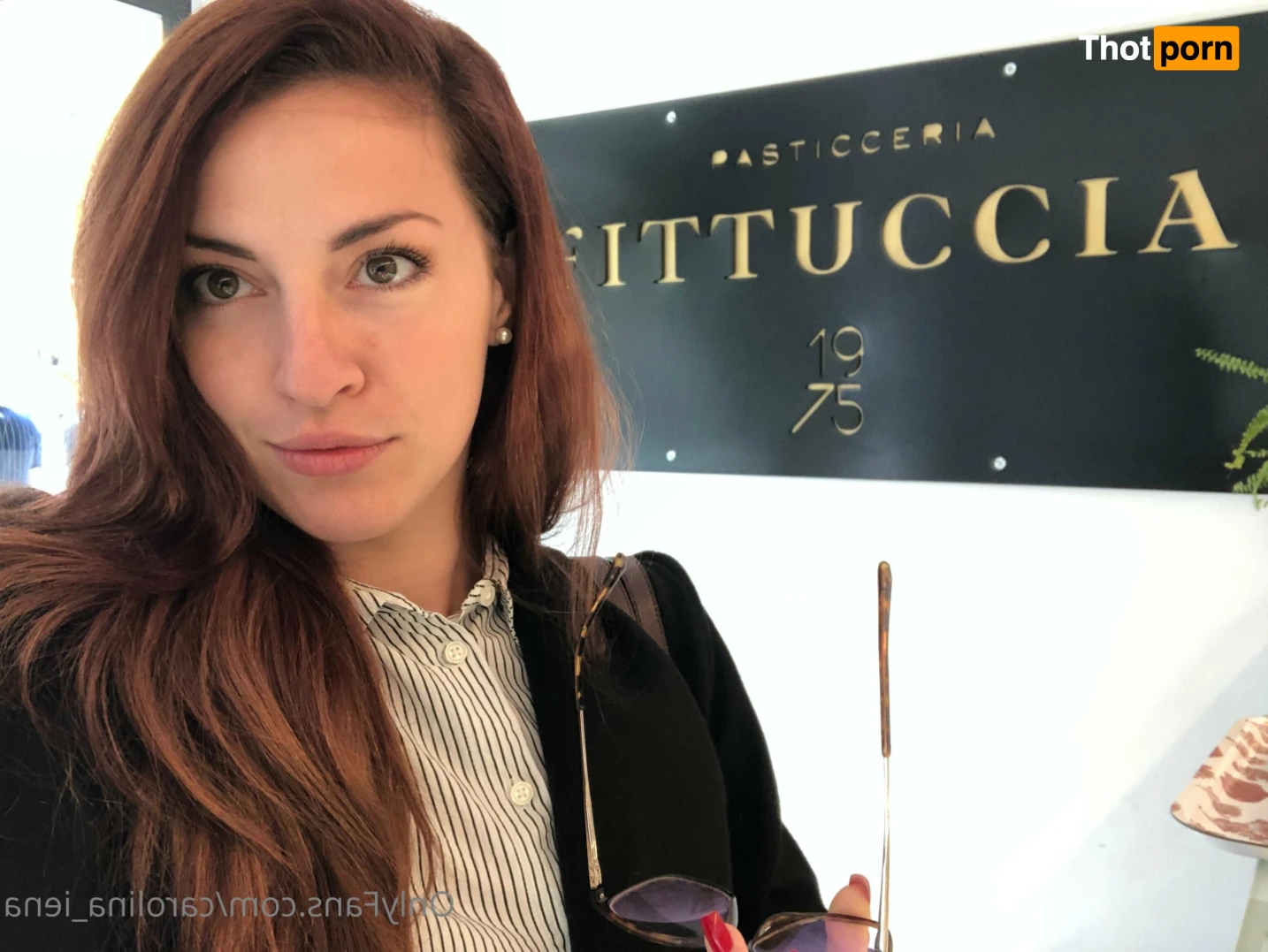 🌸Doctor Iena🐅 13170449