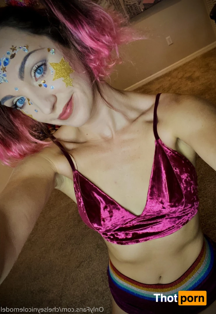 Chelsey Nicole 8968165