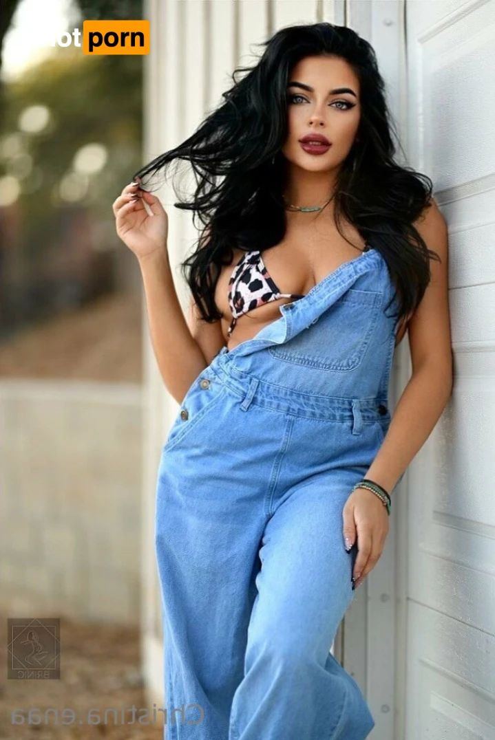 Christina.enaa 16168407