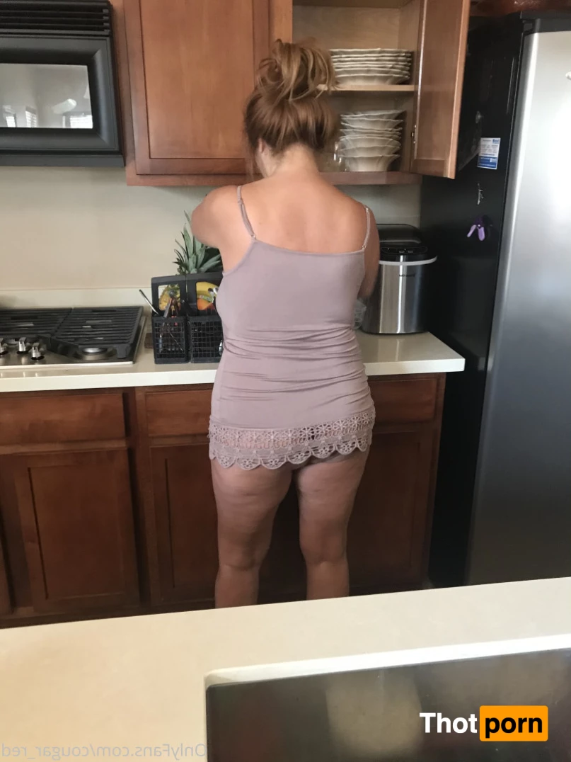 Cuckold Queen looking for Glory Holes 10260854