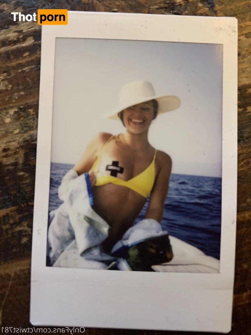 Courtney Savage 16027302