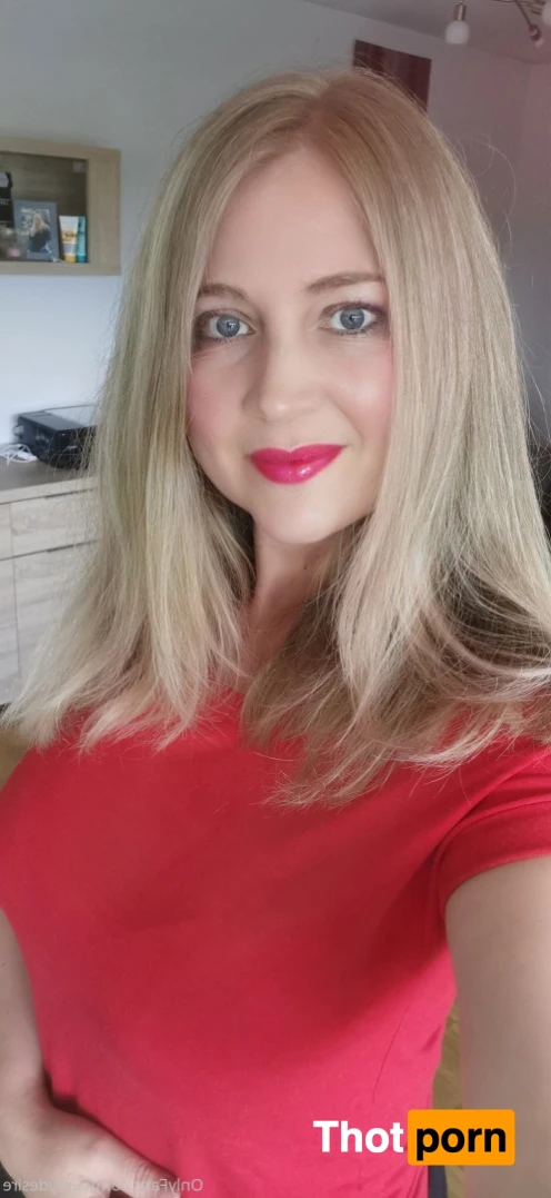 Masked Curvy Goddess 12514517