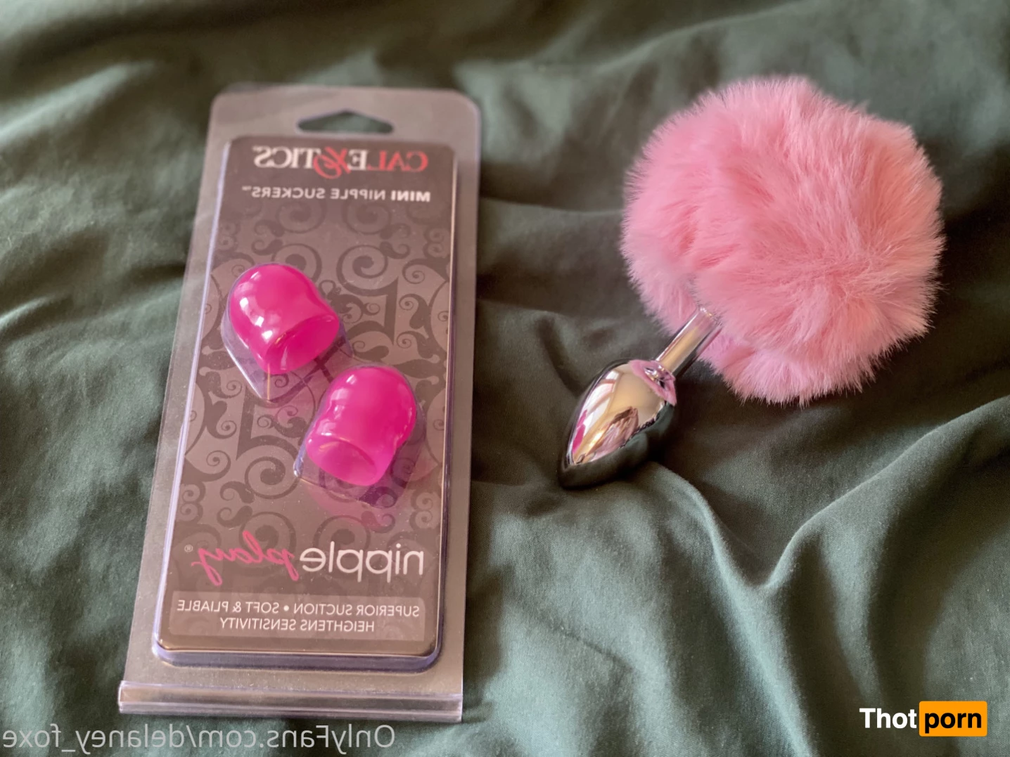 shanna the brunette bimbo 10198986