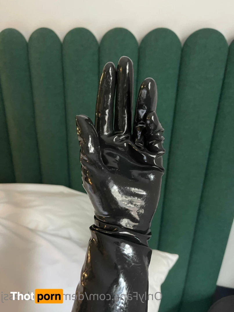 Cyber Succubus 9099110