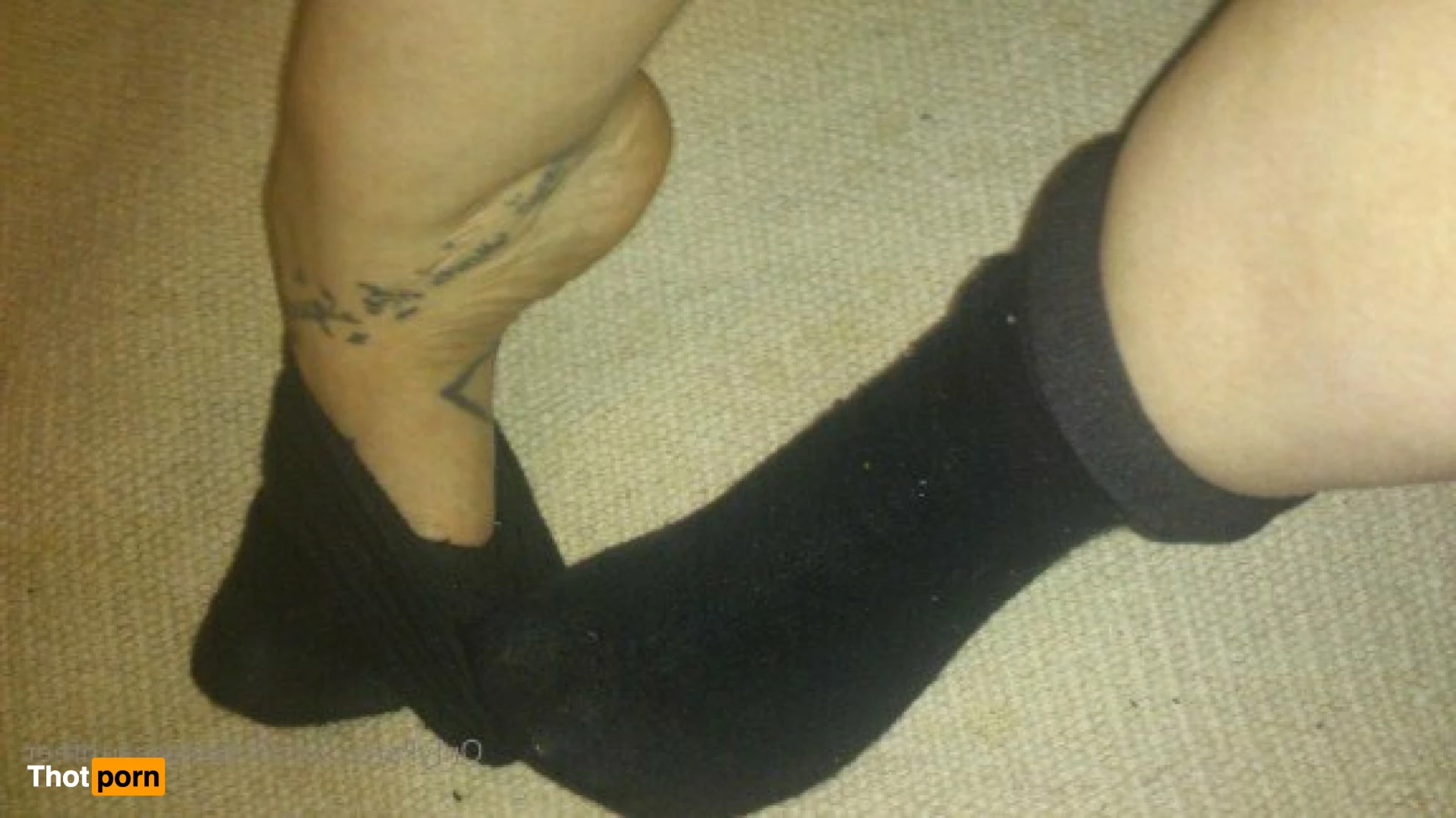 ditteslegsandfeet 8734260