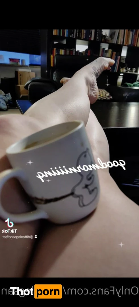 ditteslegsandfeet 8734267