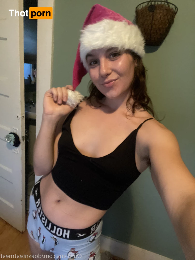 Kasey Warner 8838359