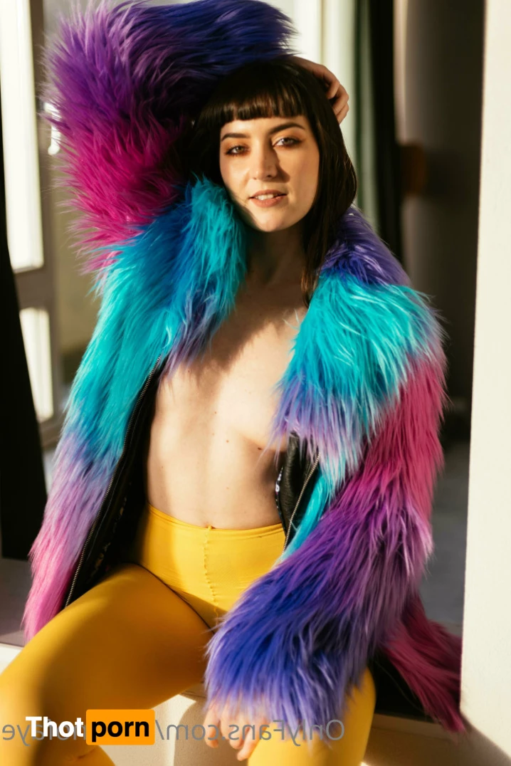 Legendary tease 8809450