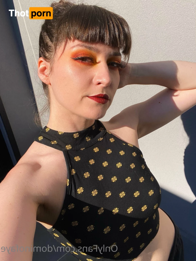 Legendary tease 8809670