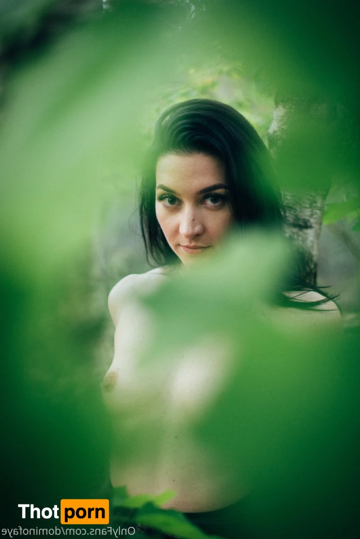 Legendary tease 8809787