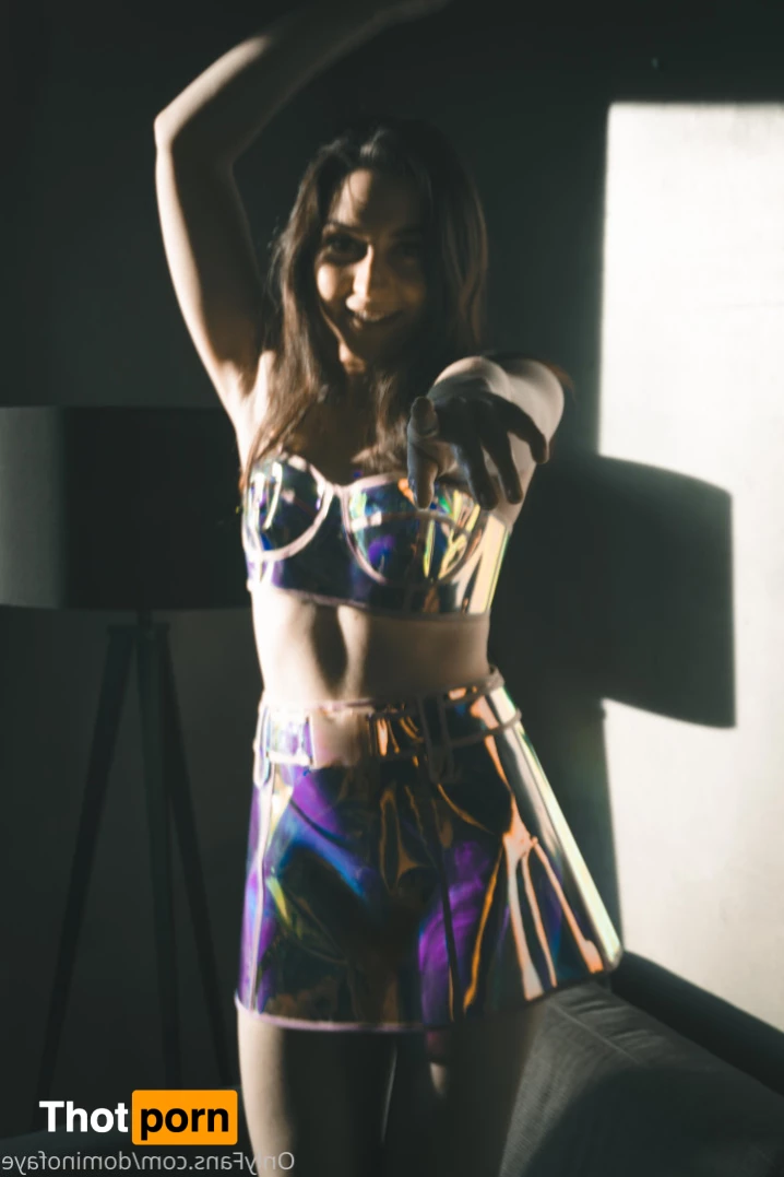 Legendary tease 8809874