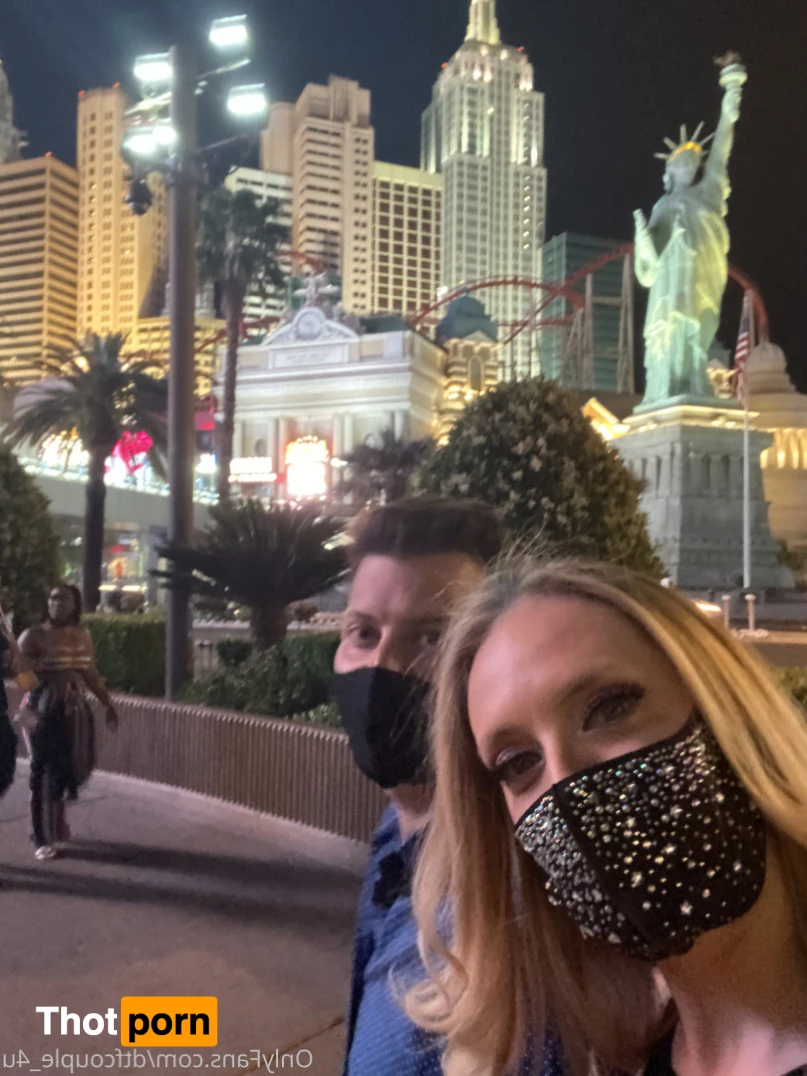 dtfcouple_4u 8938404