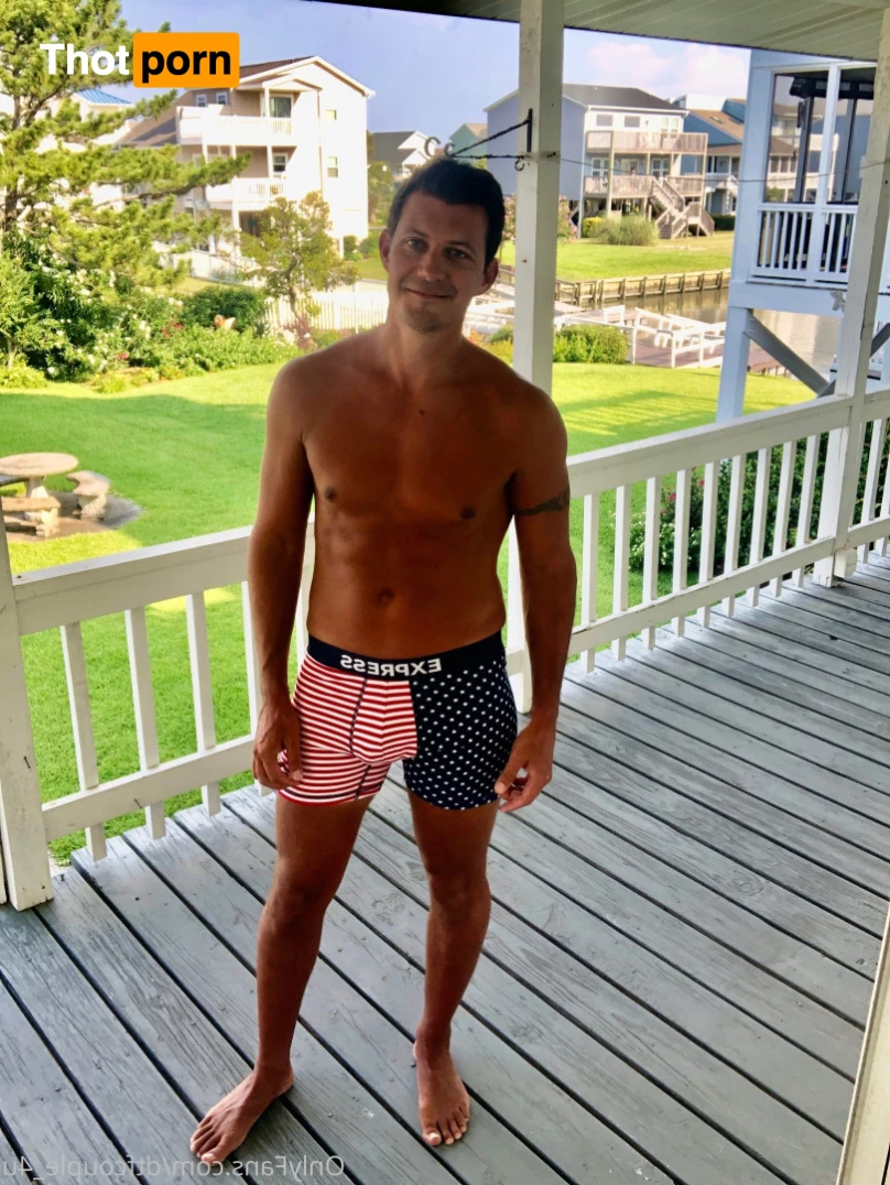 dtfcouple_4u 8938603