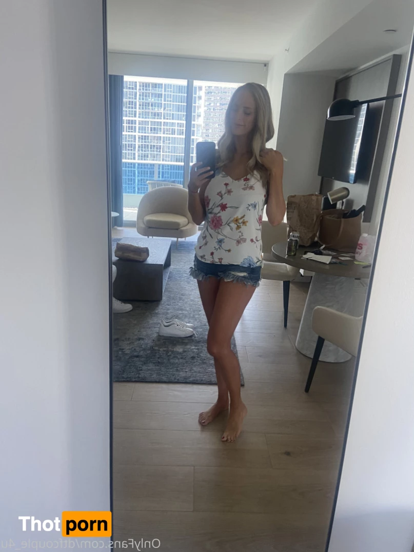 dtfcouple_4u 8938704