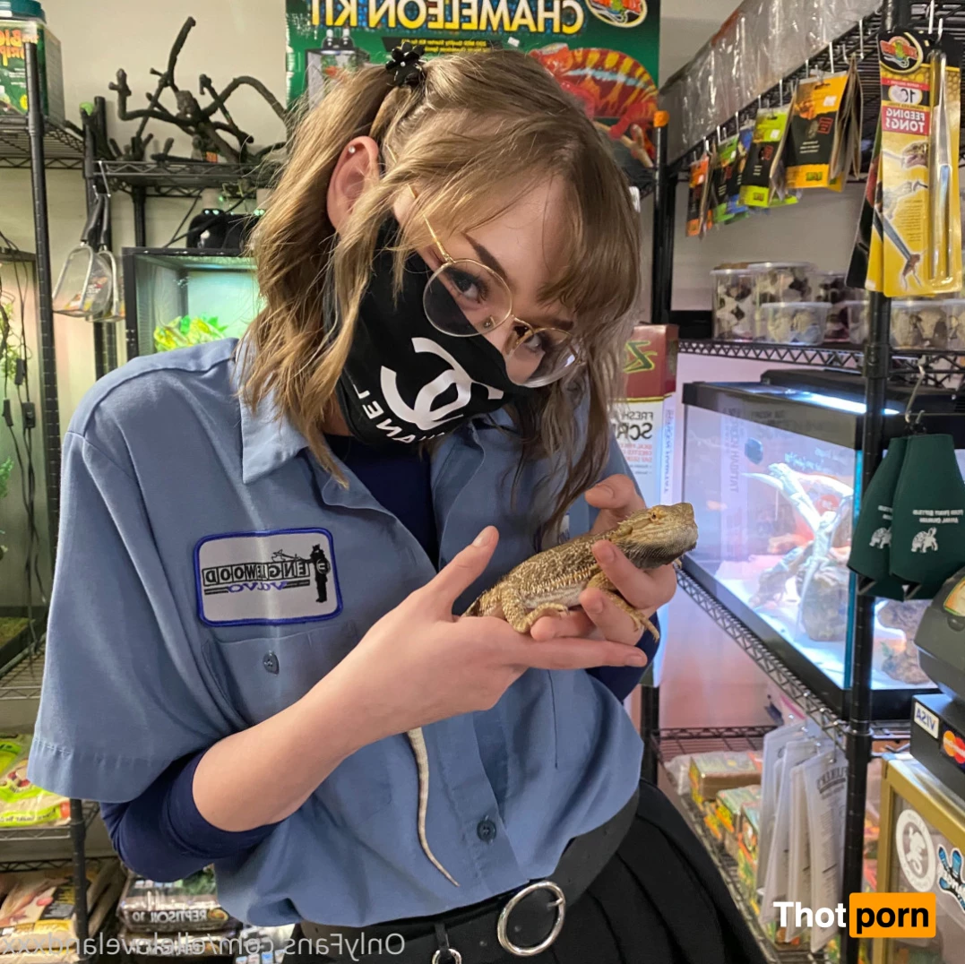 Elle (ﾉ◕ヮ◕)ﾉ*.✧ 8916436