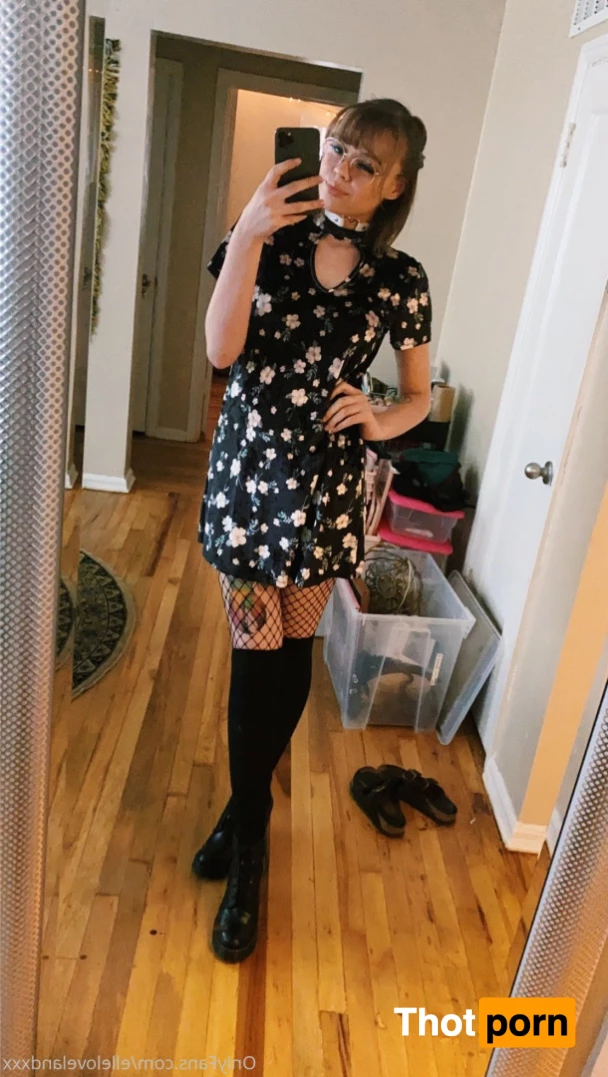 Elle (ﾉ◕ヮ◕)ﾉ*.✧ 8916509