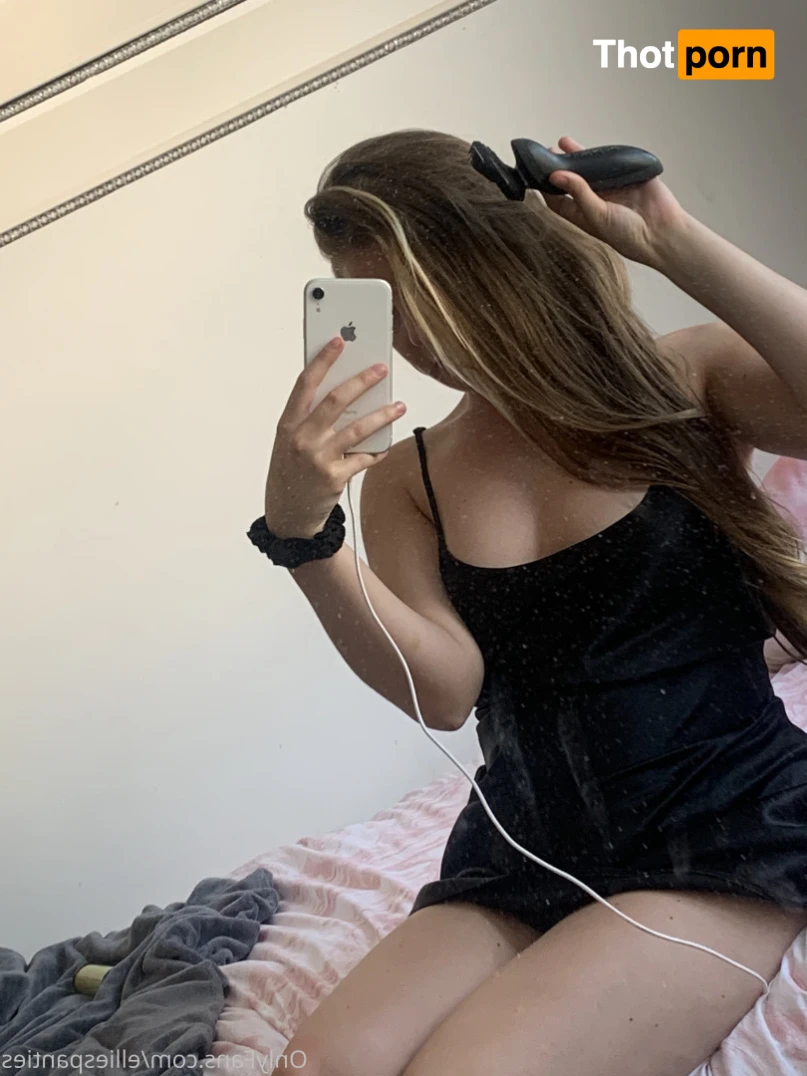 ✨Goddess Ellie ✨ 16450747