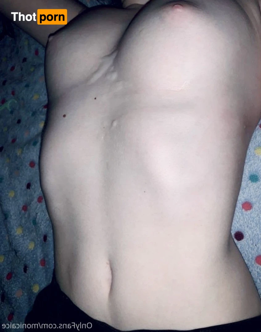 EmeryEverest (PaleLikeIce) 11952889