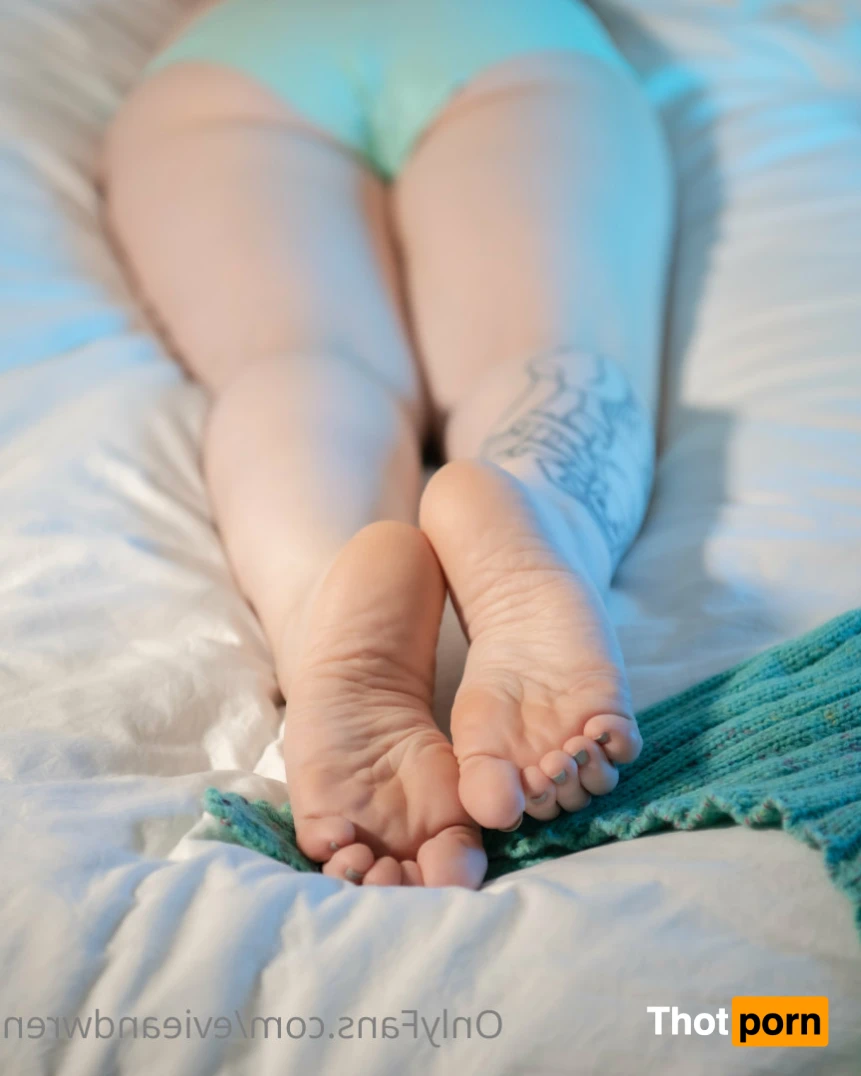 Evie &amp; Wren 16524677