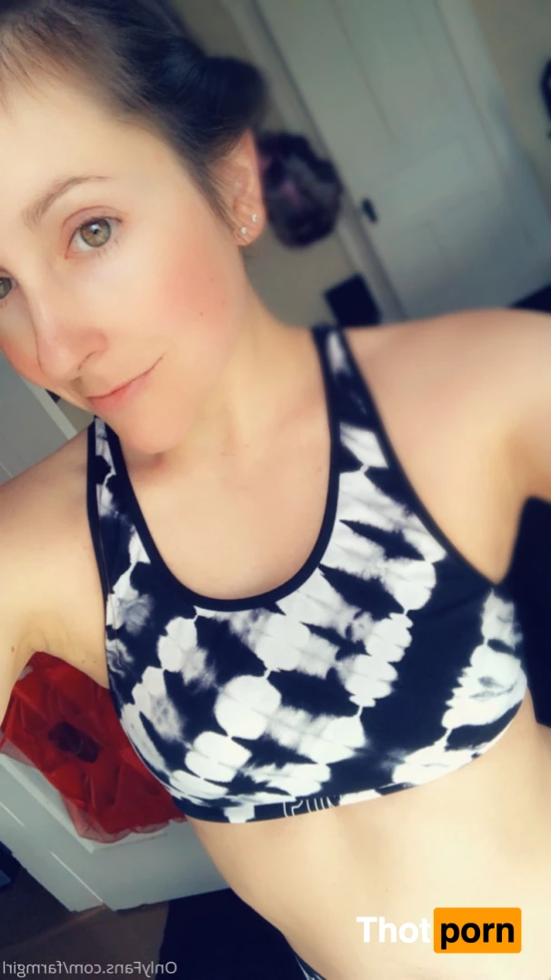 FarmGirl_Elizabeth 8576102