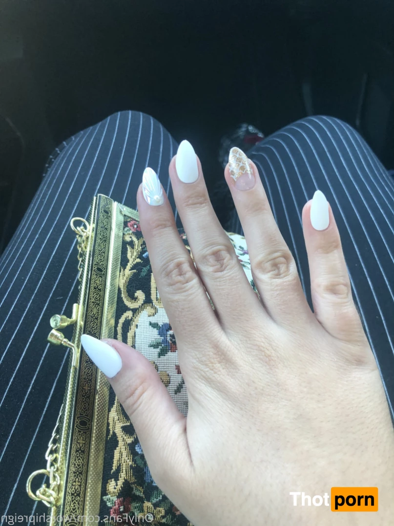 ♡︎ Goddess Farrah Reign ♡︎ 8895975