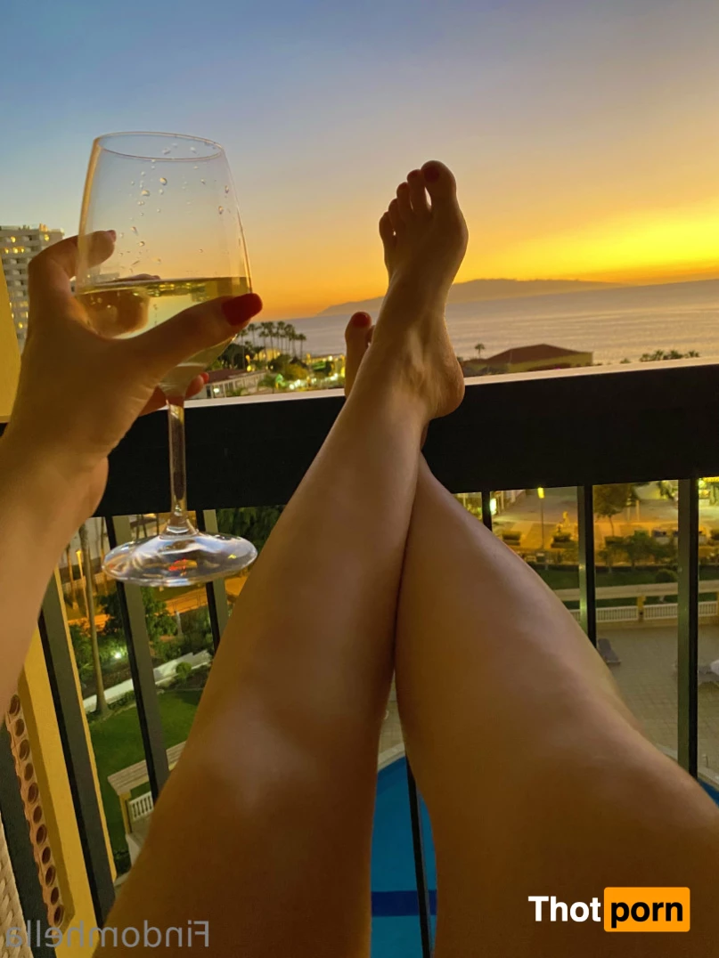 HELLA FEMDOM 8880681