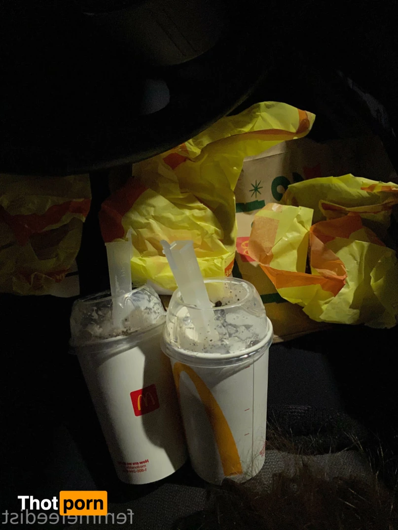 Femme Feedist 8728063