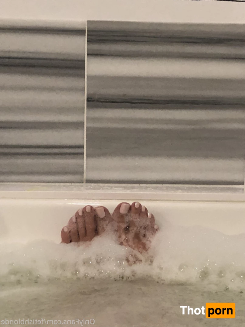 Foot fetish blonde 10213362