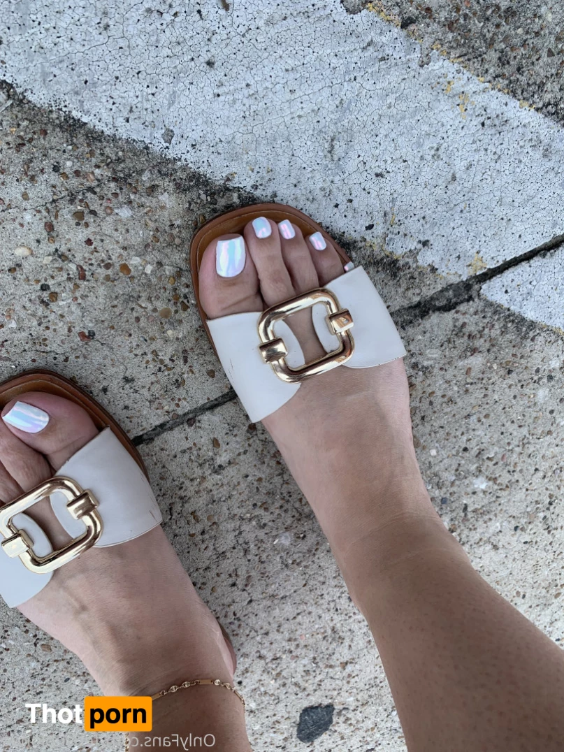 Foot fetish blonde 10213494