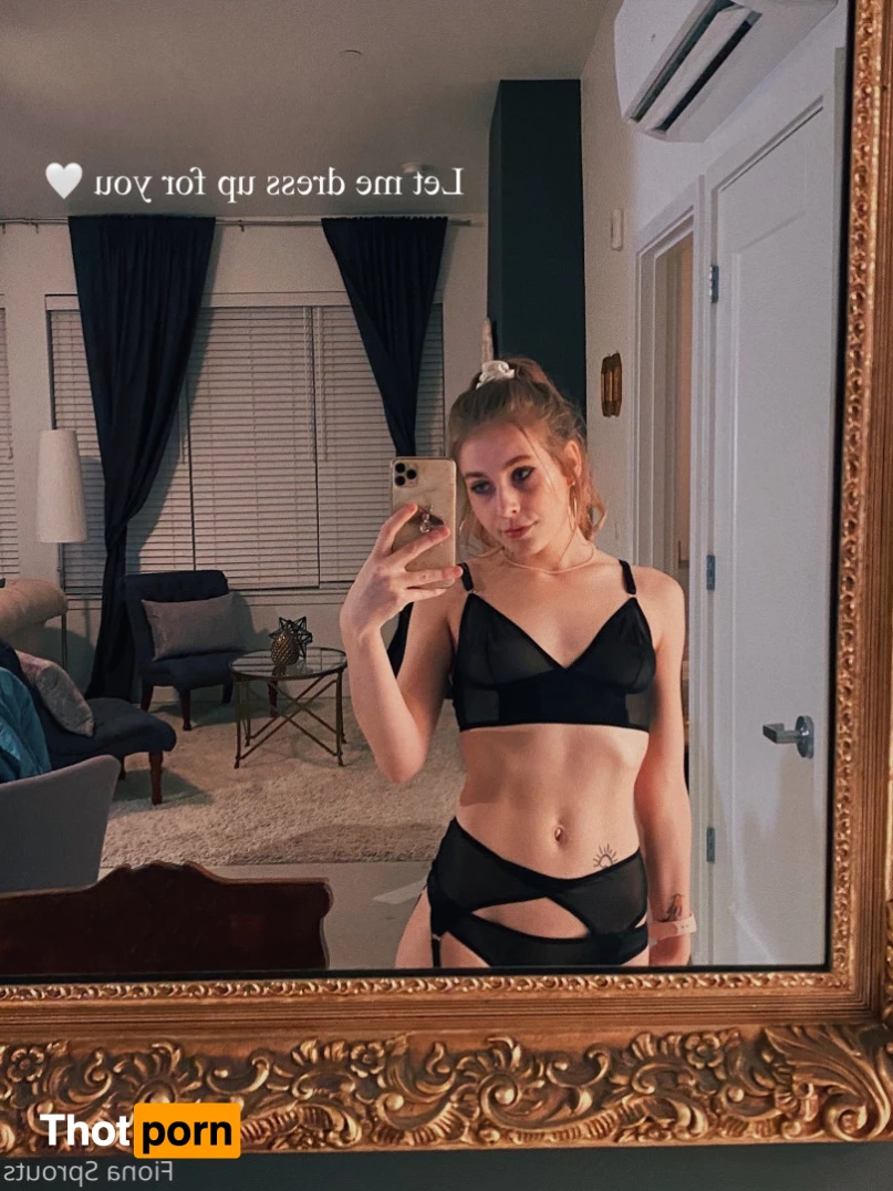 Fiona Sprouts 🌱(they/him) not a girl 9677573