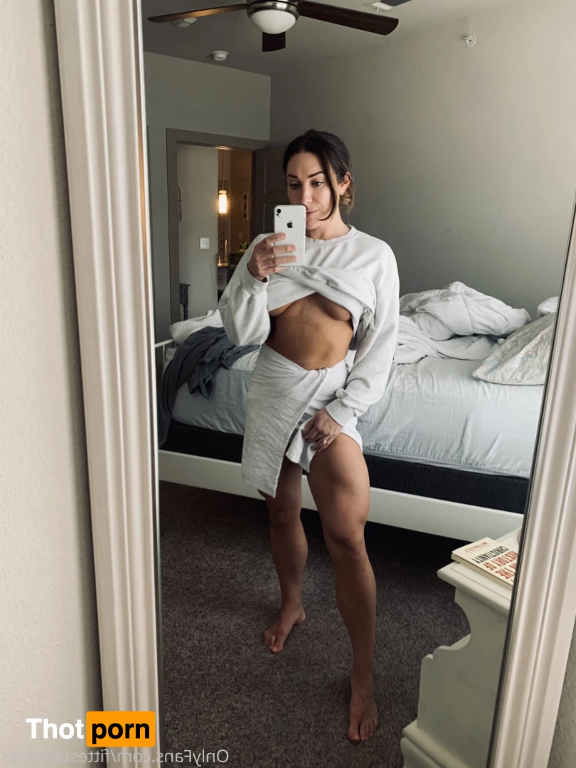 Ashley Lakomowski 8665819