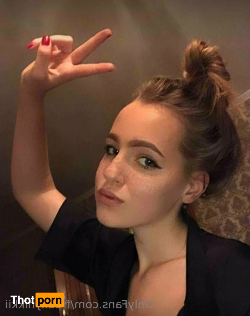 Freaky Nikki 9015841