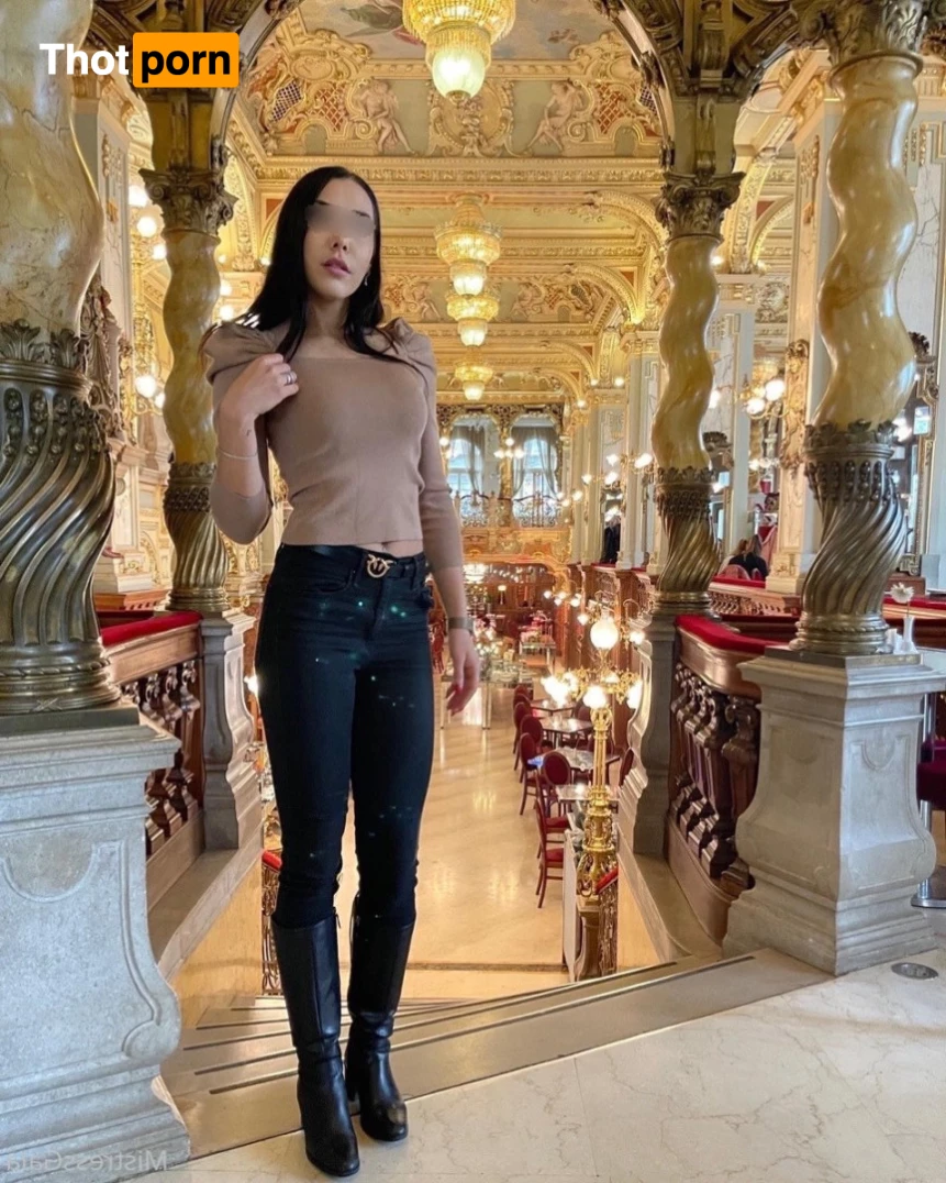 Mistress Gaia 10077914