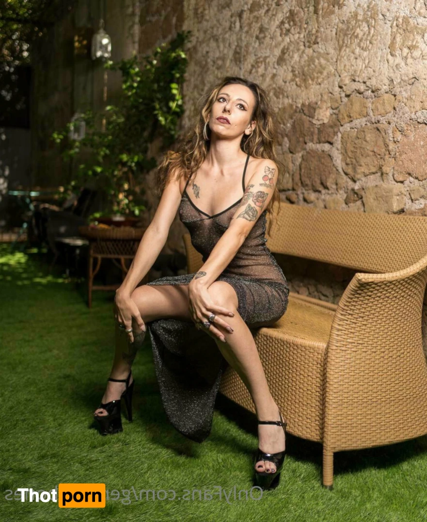 gemma.bones 11404931