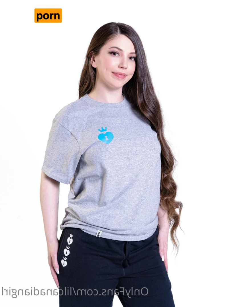 lilcanadiangirl 16081157