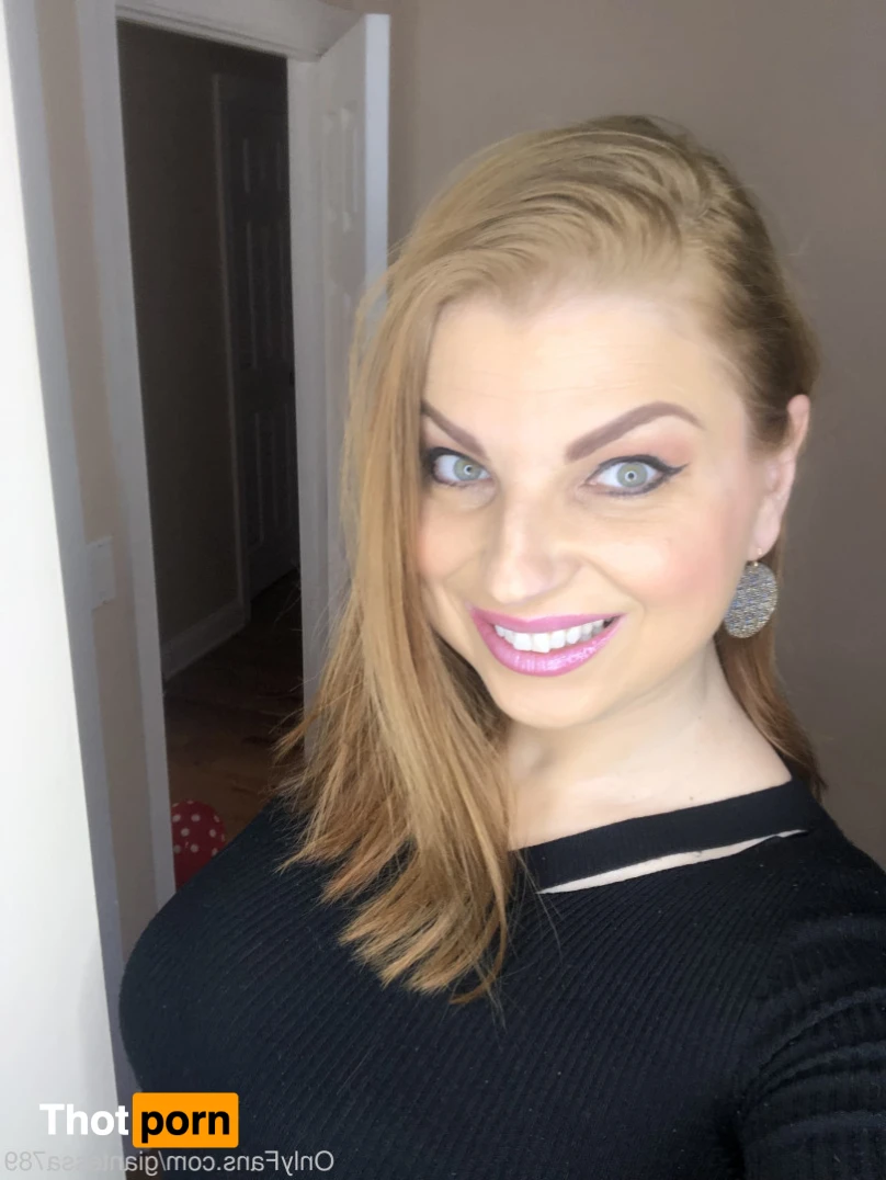 giantessa789 16067298