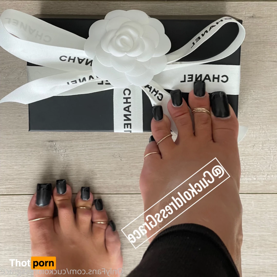 Goddess Grace 👣 Mistress Grace 8657872