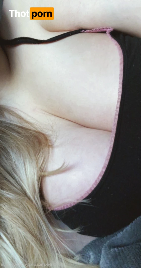 Goddess Mimi 8740390