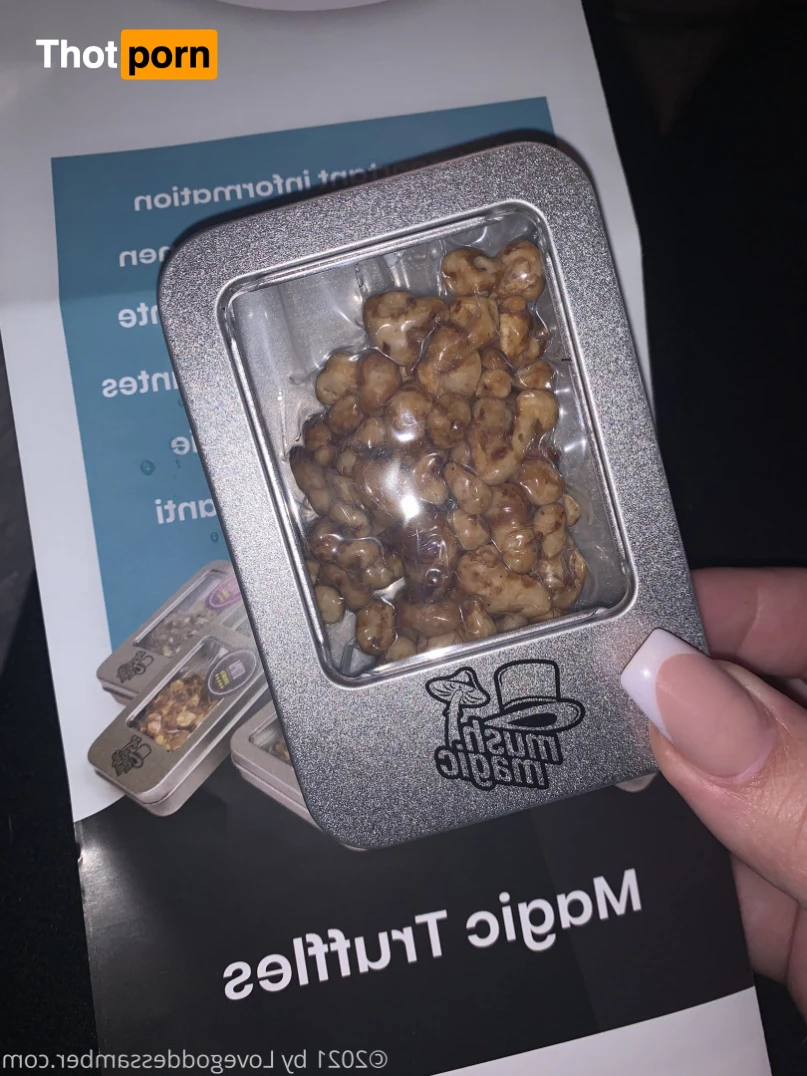 Goddess Amber 8563932